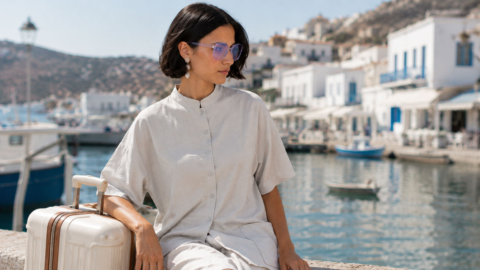 Linen season: γιατί το λινό είναι το ύφασμα του ελληνικού καλοκαιριού