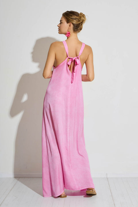 Μάξι φόρεμα με V λαιμόκοψη και garment dyed επεξεργασία